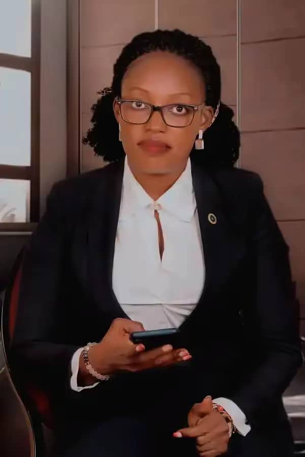 Fabiola - Headmistress